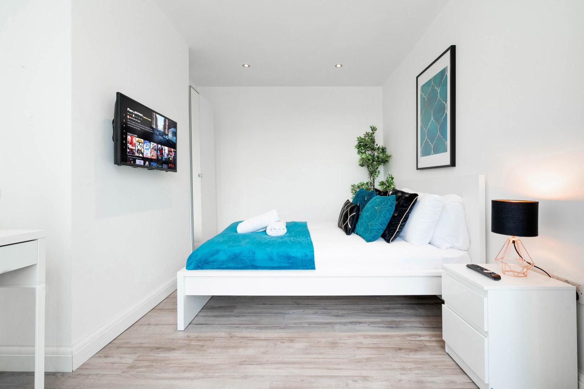 4 Bedroom House - Parking & Garden - Smart Tvs - Netflix - Wifi - Top Rated - 22Cg Birmingam Exterior foto